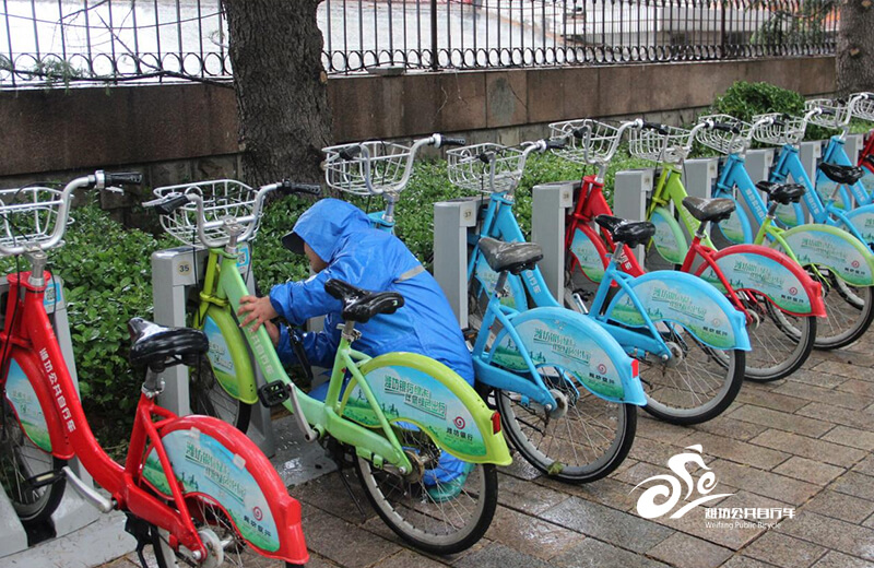 潍坊市区公共自行车雨季骑行温馨提示2